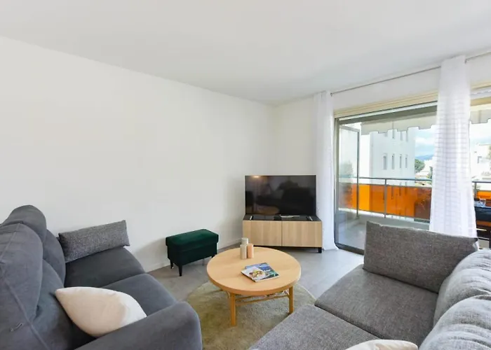 2p Renove, Terrasse Et A Pied - 2p Renove, Terrasse Et A Pied Mae-2623 *