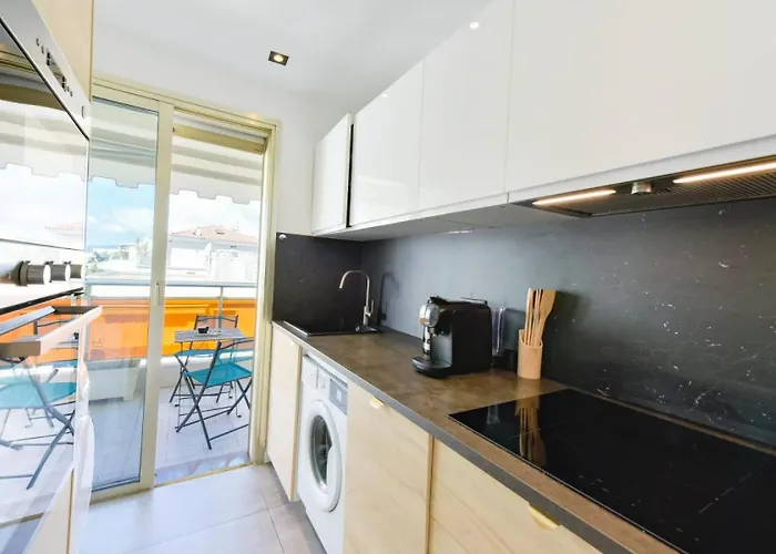 2p Renove, Terrasse Et A Pied - 2p Renove, Terrasse Et A Pied Mae-2623 *